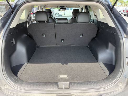 Used 2025 Kia Sportage EX FWD image 33
