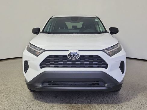 Used 2024 Toyota RAV4 LE AWD/4WD image 3