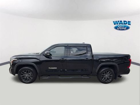 Used 2022 Toyota Tundra SR5 w/ SR5 Premium Package image 8