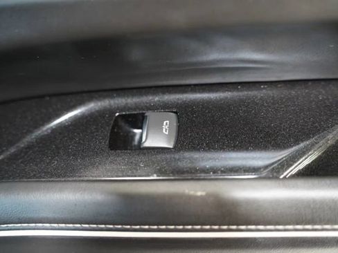 Used 2021 Cadillac Escalade Sport Platinum RWD image 68