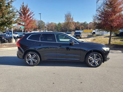 Used 2019 Volvo XC60 T5 Momentum w/ Multimedia Package image 5