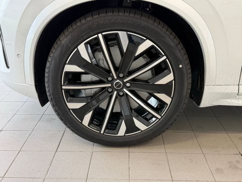 New 2026 Volvo XC90 B6 Ultra w/ Protection Package Premier AWD/4WD image 9