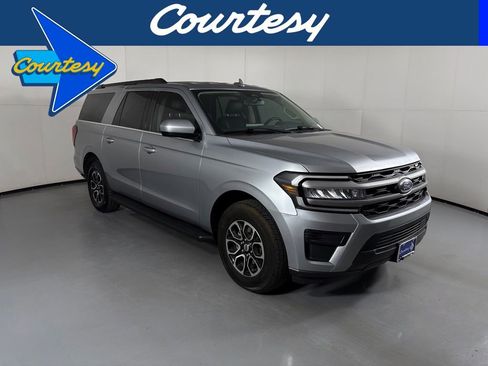 Used 2024 Ford Expedition Max XLT RWD image 1