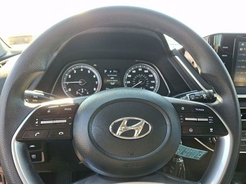 Used 2023 Hyundai Sonata SE w/ Preferred Accessory Package FWD image 14