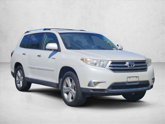 Used 2012 Toyota Highlander Limited w/ Tow Pkg FWD image 3