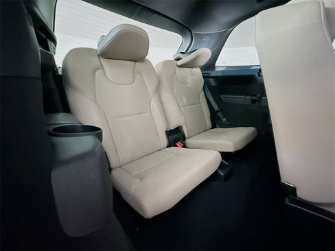 Certified 2026 Volvo XC90 B5 Plus w/ Protection Package image 28