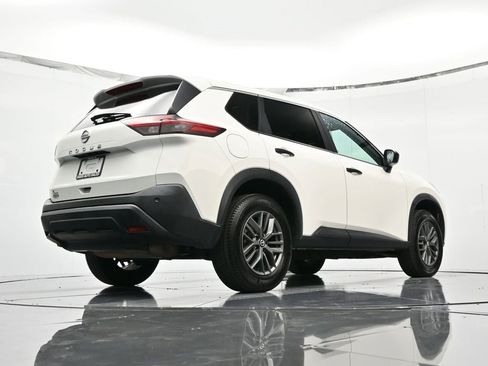 Used 2021 Nissan Rogue S image 39