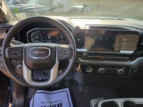 Used 2024 GMC Sierra 1500 Elevation RWD image 17