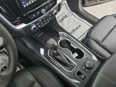 Used 2022 Chevrolet Traverse LT AWD/4WD image 43
