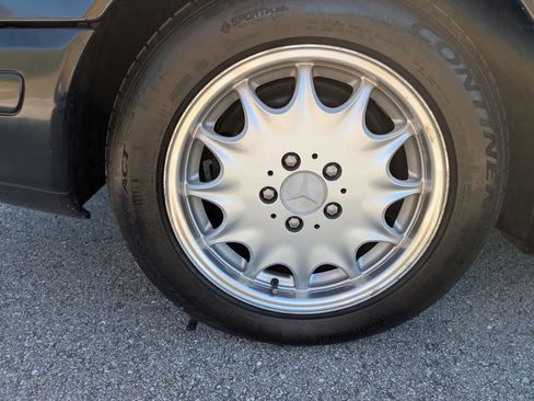 Used 1997 Mercedes-Benz SL 500 image 24