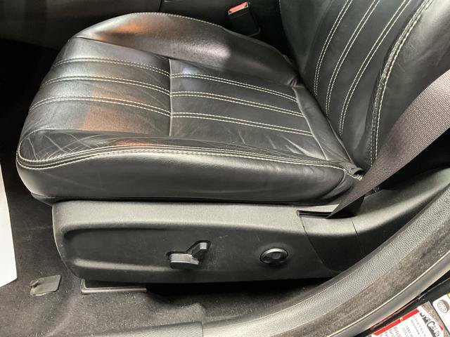 Used 2019 Chrysler 300 S RWD image 12