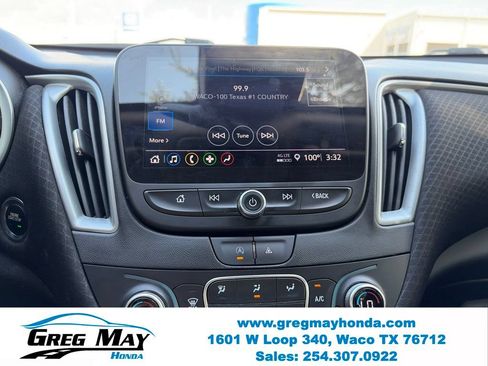 Used 2025 Chevrolet Malibu LT FWD image 29