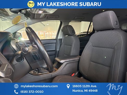 Used 2018 GMC Acadia SLE image 13