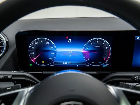 New 2026 Mercedes-Benz GLA 250 GLA 250 image 27