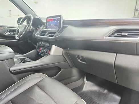 Used 2021 Chevrolet Suburban Premier w/ Premium Package AWD/4WD image 49