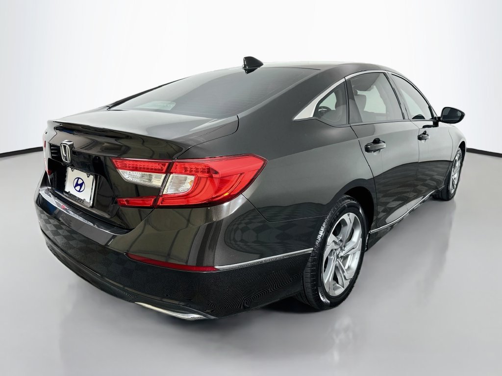 Used 2018 Honda Accord EX image 5