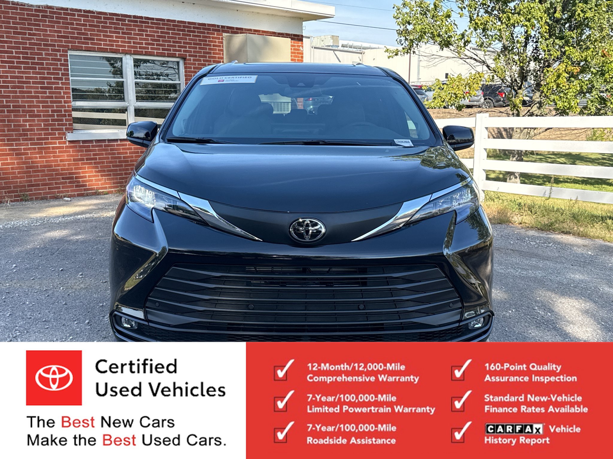 Certified 2026 Toyota Sienna XLE FWD image 8