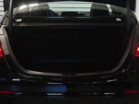 Used 2025 Mercedes-Benz C 300 4MATIC Sedan image 29