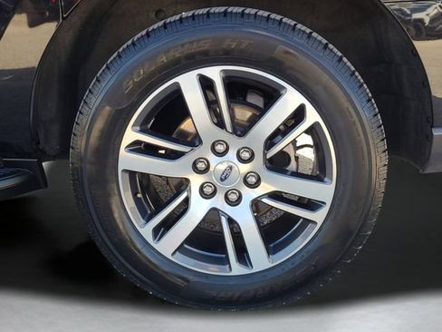 Used 2024 Ford Expedition Max Limited AWD/4WD image 40