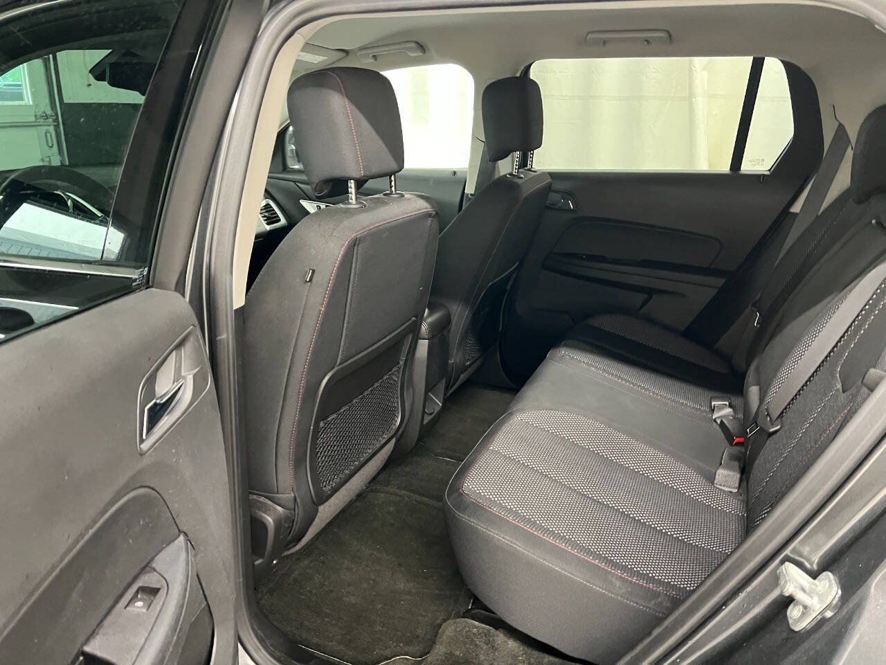 Used 2017 GMC Terrain SLE AWD/4WD image 9