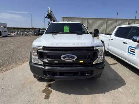 Used 2022 Ford F550 4x4 Crew Cab Super Duty w/ Power Equipment Group image 4