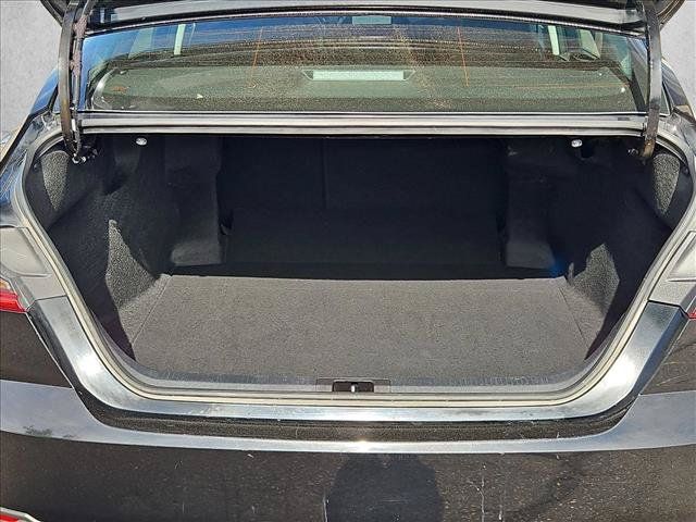 Used 2025 Toyota Camry LE FWD image 6