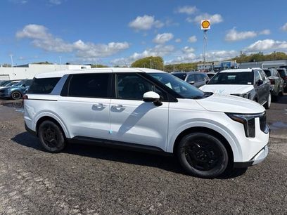 New 2026 Kia Carnival LX