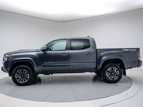 Used 2021 Toyota Tacoma TRD Sport AWD/4WD image 2