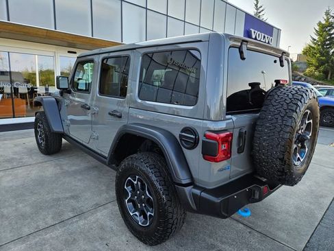 Used 2023 Jeep Wrangler Unlimited Rubicon 4xe w/ Cold Weather Group AWD/4WD image 7