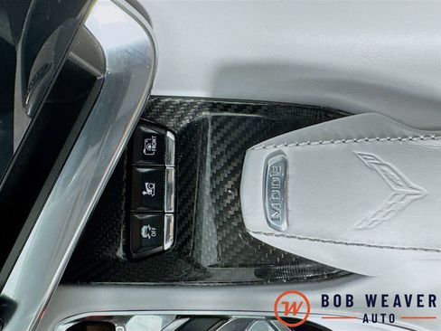 Used 2021 Chevrolet Corvette Stingray Premium Cpe w/ Z51 Performance Package RWD image 31