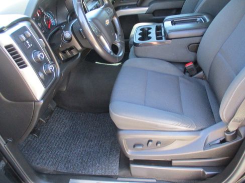 Used 2018 Chevrolet Silverado 1500 LT w/ Midnight Edition AWD/4WD image 32