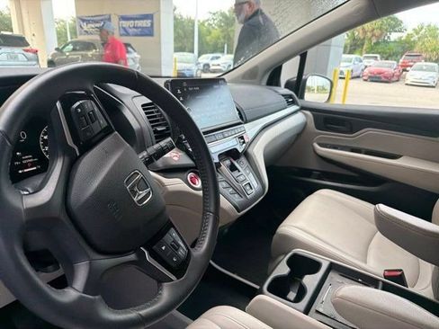 Used 2025 Honda Odyssey EX-L image 4