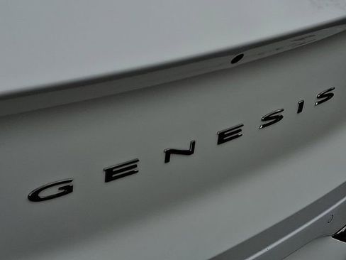 Used 2025 Genesis GV80 2.5T Prestige image 37