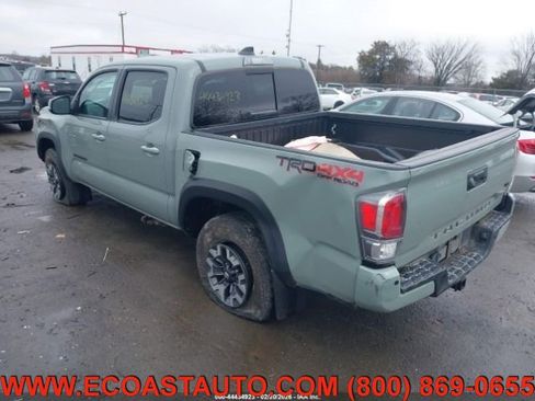 Used 2023 Toyota Tacoma TRD Off-Road w/ Technology Package AWD/4WD image 6