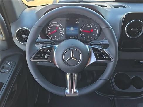 New 2026 Mercedes-Benz Sprinter 2500 image 27