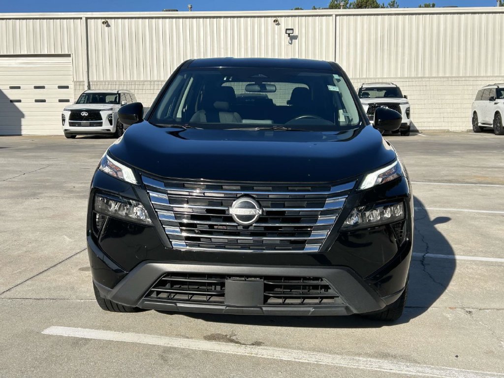 Used 2025 Nissan Rogue SV AWD/4WD image 5