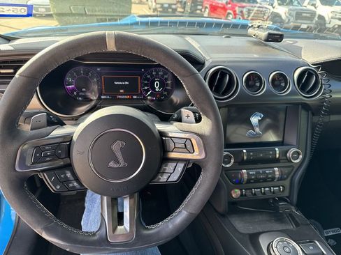 Used 2022 Ford Mustang Shelby GT500 w/ Technology Package image 12
