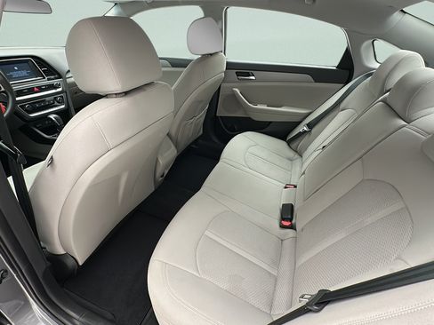 Used 2019 Hyundai Sonata SE FWD image 10
