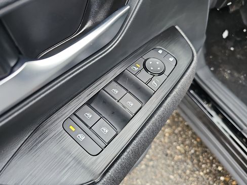 New 2026 Nissan Kicks SV w/ SV Premium Package image 18