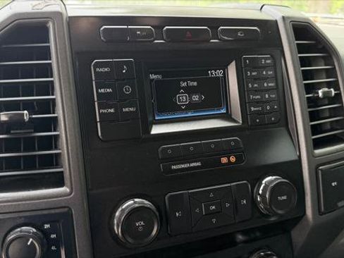 Used 2019 Ford F250 XL w/ Power Equipment Group AWD/4WD image 28