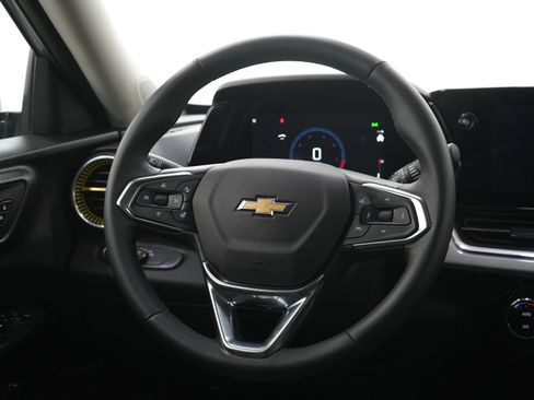 Used 2024 Chevrolet Trax LT w/ Driver Confidence Package FWD image 14