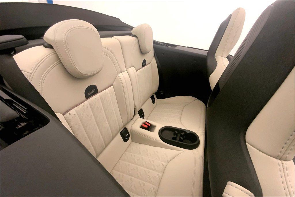 Used 2026 MINI Cooper S FWD image 15
