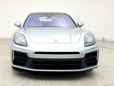 Used 2024 Porsche Panamera RWD image 2