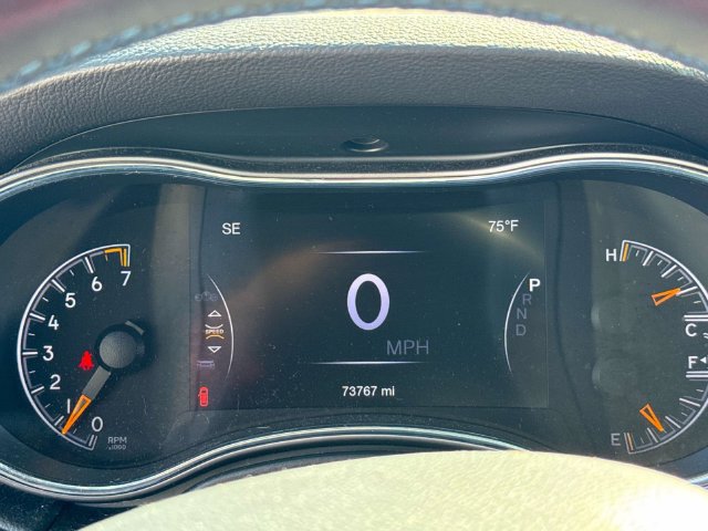 Used 2019 Jeep Grand Cherokee Laredo AWD/4WD image 29