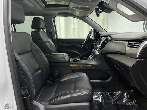 Used 2018 Chevrolet Suburban LT image 35
