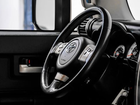 Used 2014 Toyota FJ Cruiser 4WD w/ Trail Teams Ultimate Edition image 18