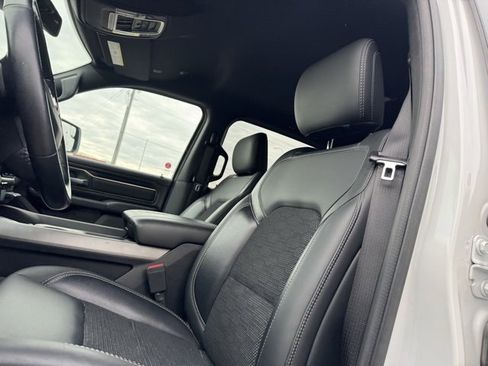 Used 2020 RAM 1500 Sport w/ Night Edition image 9