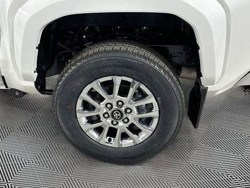New 2026 Toyota Tacoma Limited AWD/4WD image 15