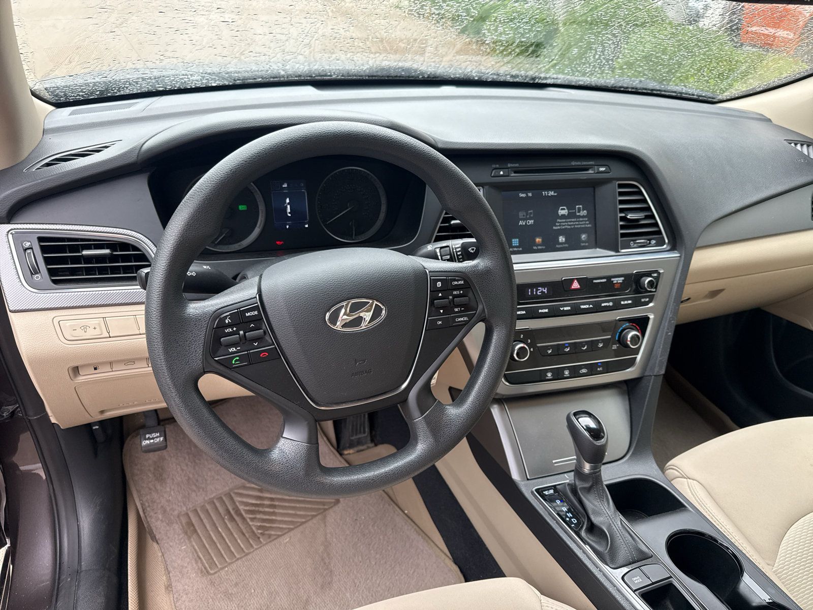Used 2016 Hyundai Sonata SE FWD image 11