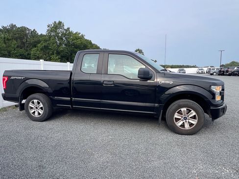 Used 2016 Ford F150 XL w/ Equipment Group 101A Mid RWD image 4